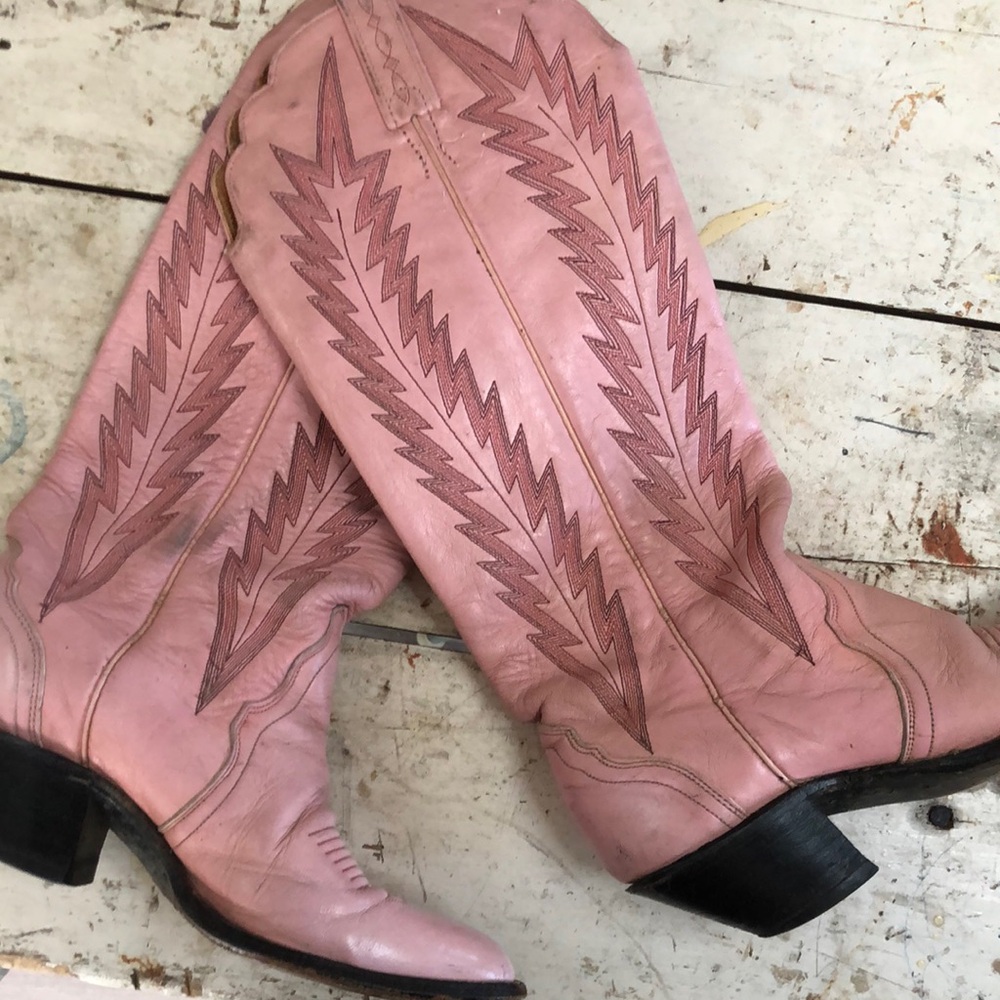 Pink Suede Leather Heeled Cowboy Boots with Embroidered Pattern
